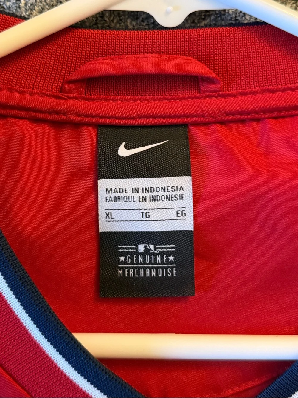 Boston Red Sox Nike Center Swoosh Pullover Windbreaker Jacket XL